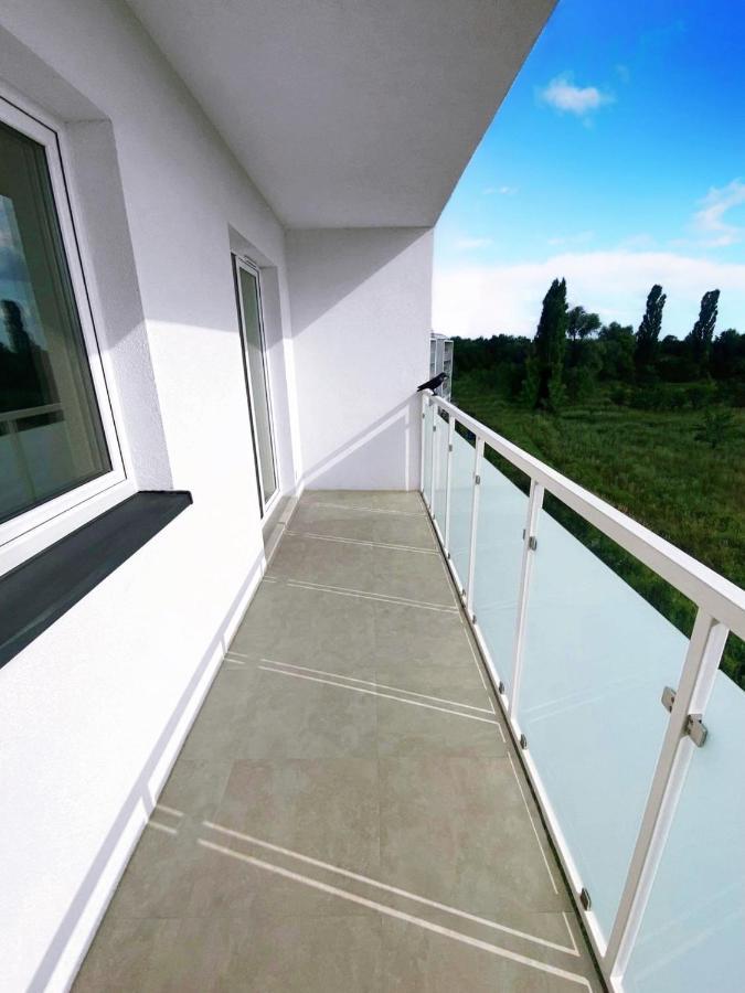 Elegant 1-Bedroom Flat With Balcony Near Wroclaw Dış mekan fotoğraf