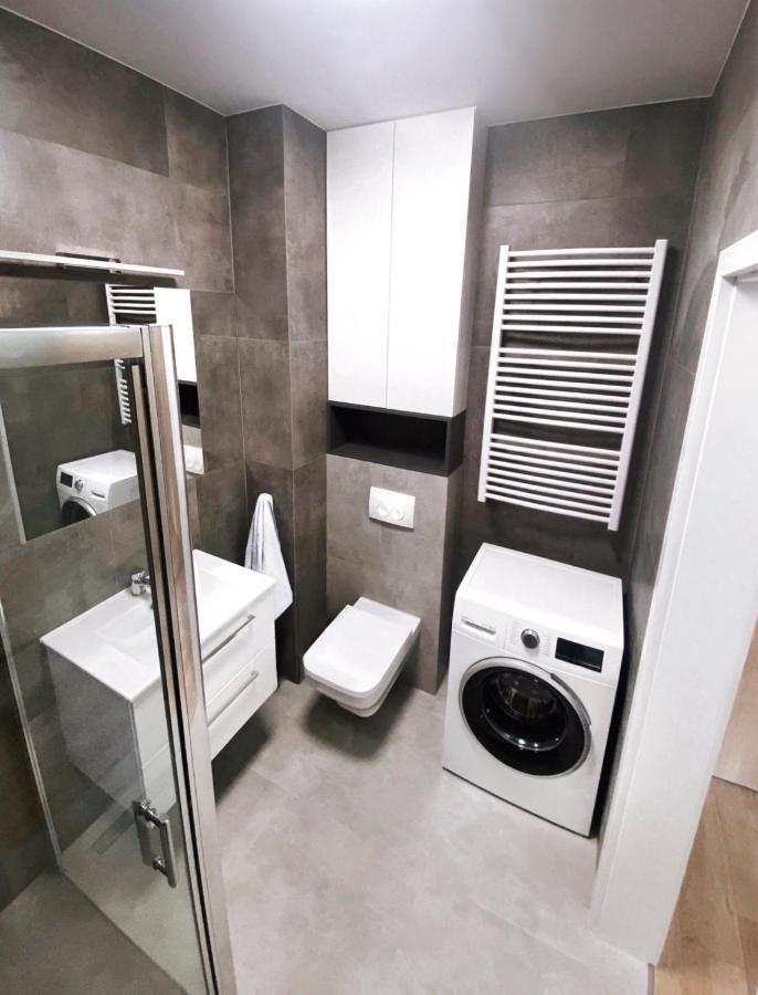 Elegant 1-Bedroom Flat With Balcony Near Wroclaw Dış mekan fotoğraf
