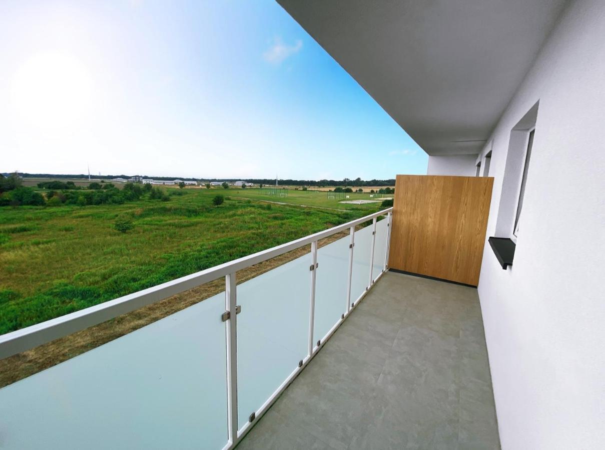 Elegant 1-Bedroom Flat With Balcony Near Wroclaw Dış mekan fotoğraf